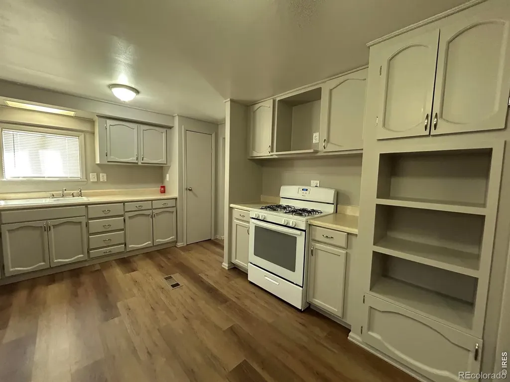 114 Linden Drive Log Lane Village CO 80705