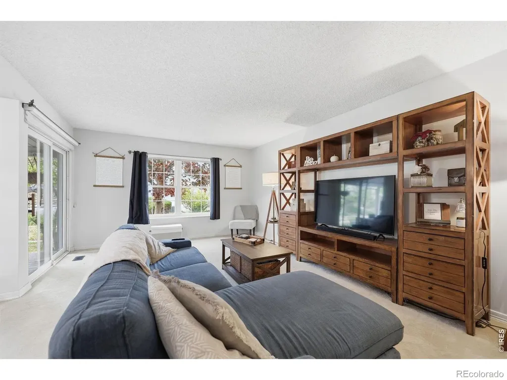 2598 S Vaughn Way Aurora CO 80014