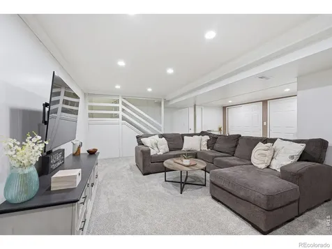 2598 S Vaughn Way Aurora CO 80014