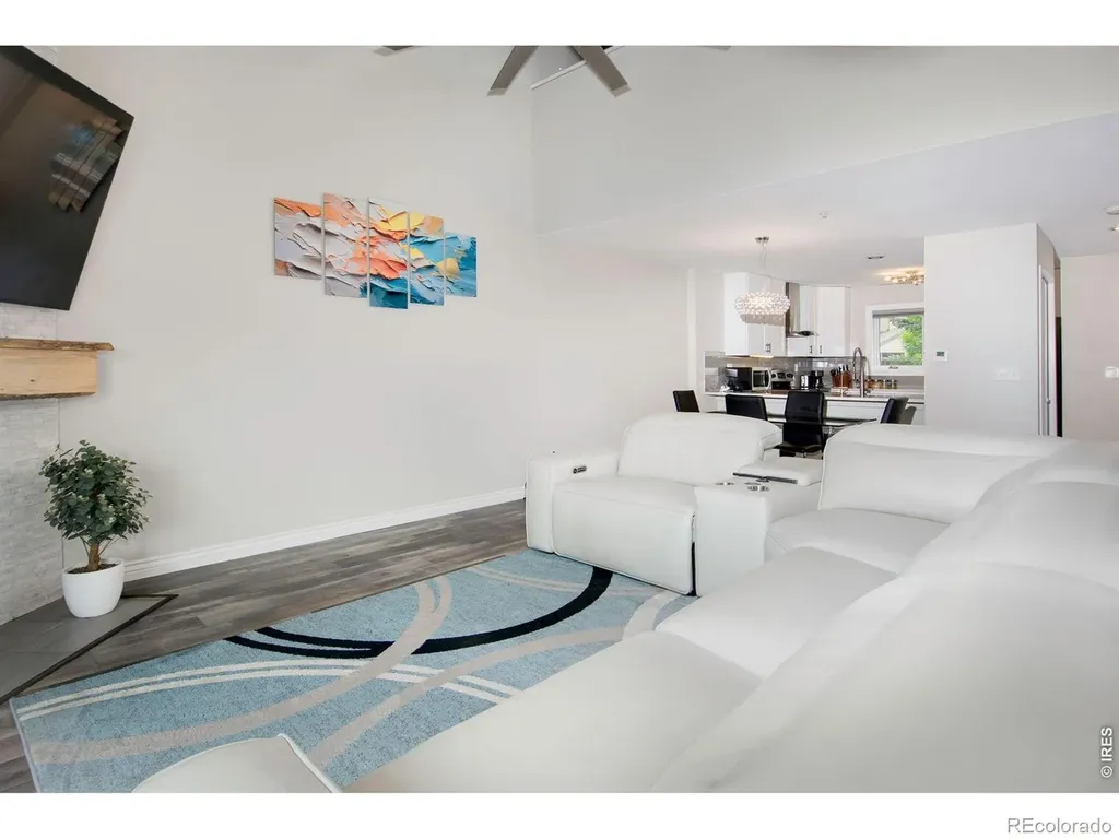 2938 Kalmia Avenue Boulder CO 80301
