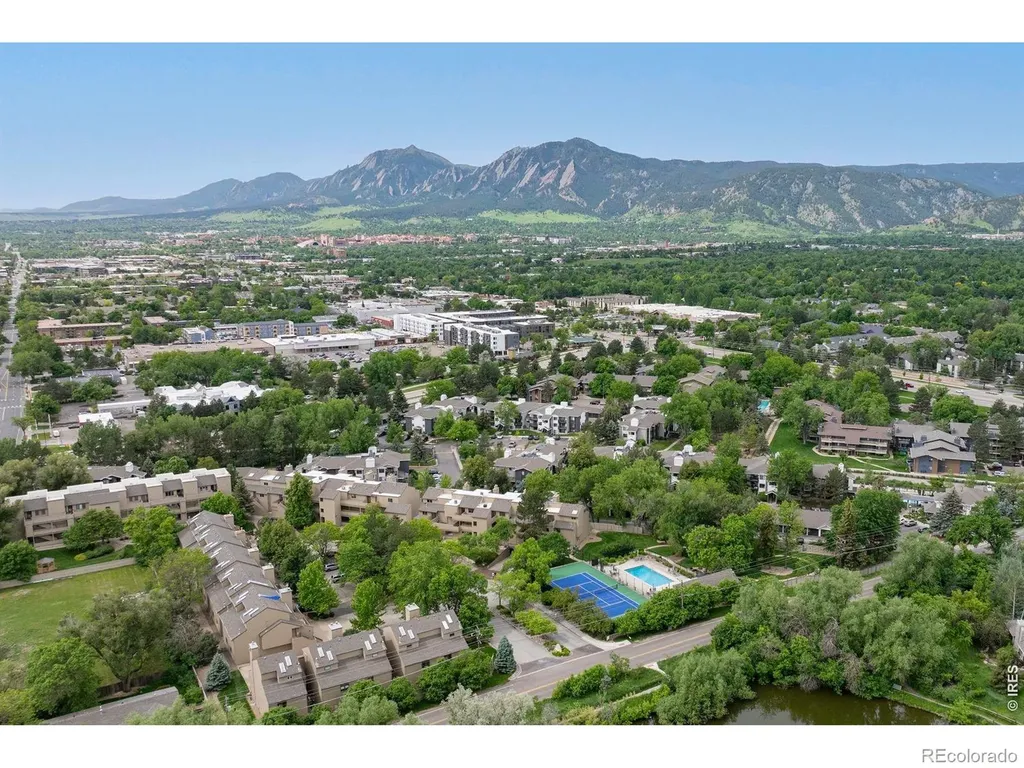 2938 Kalmia Avenue Boulder CO 80301