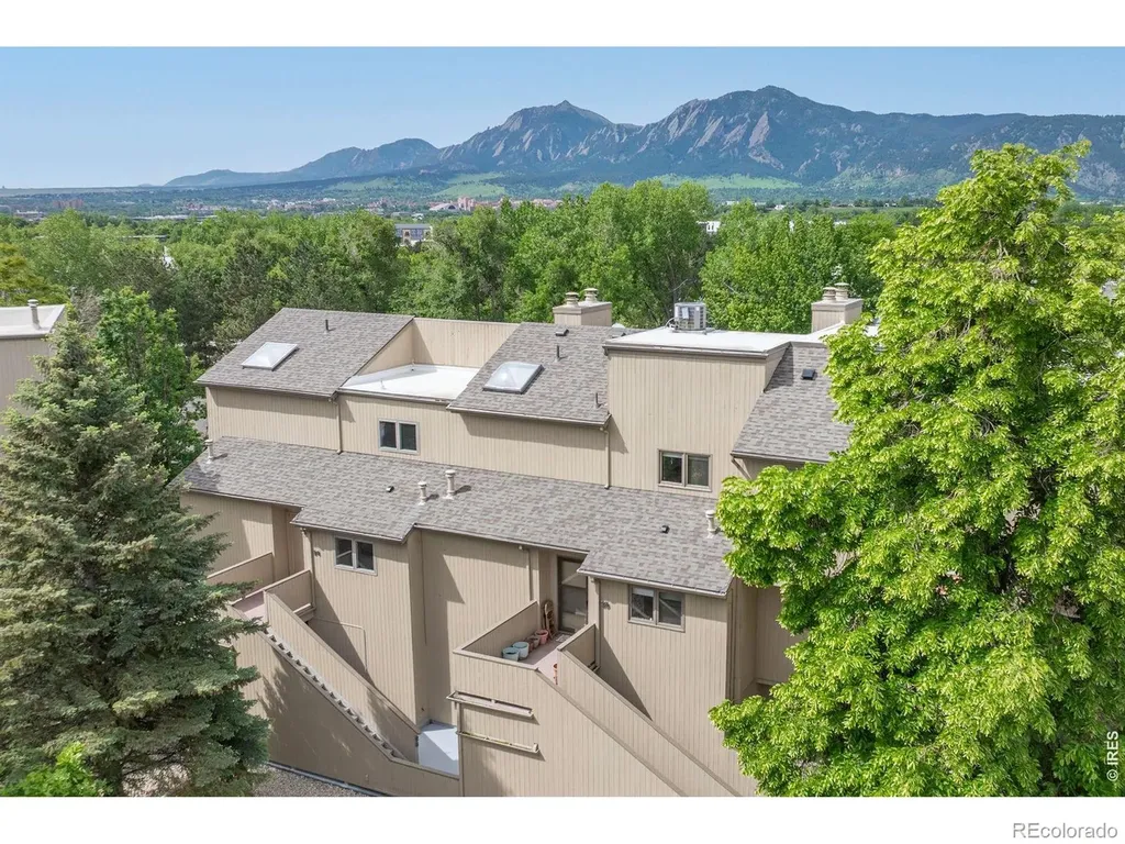 2938 Kalmia Avenue Boulder CO 80301