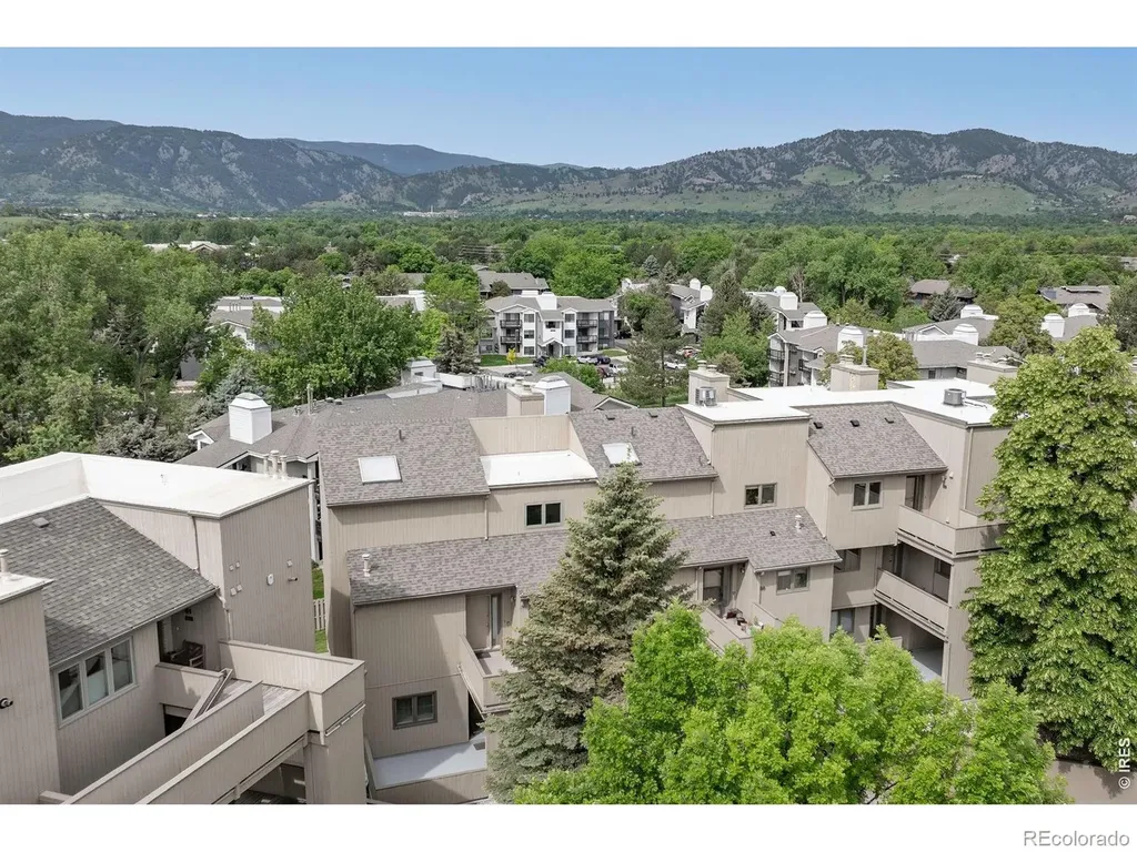 2938 Kalmia Avenue Boulder CO 80301