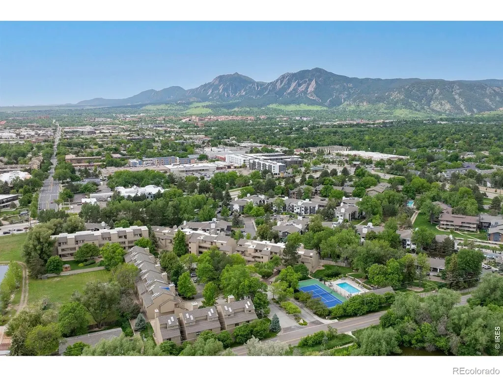 2938 Kalmia Avenue Boulder CO 80301