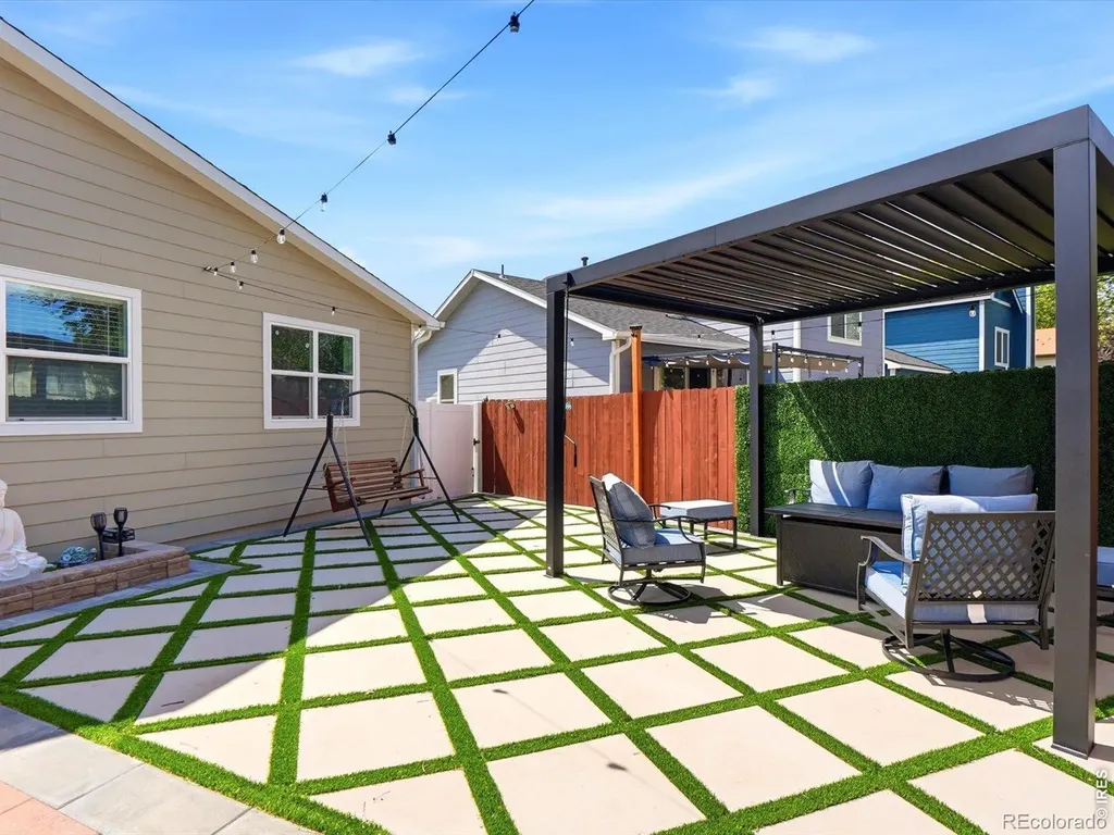 1864 Mount Sneffels Street Longmont CO 80504