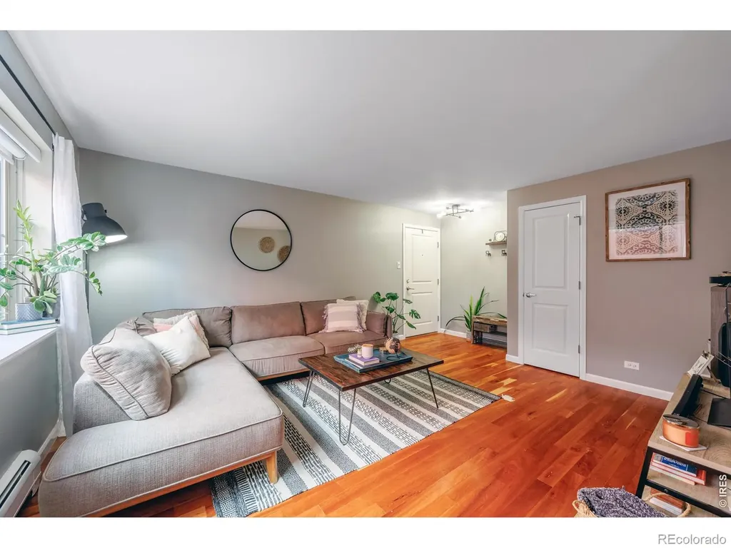 Denver CO, 1332 N Williams Street, Unit #202