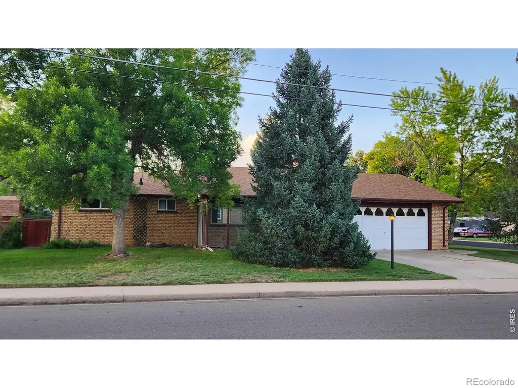 521 W 33rd Street Loveland CO 80538