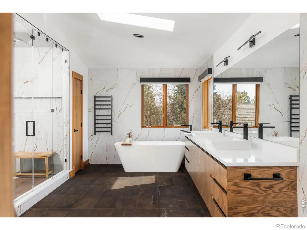 8906 Little Raven Trail Longmont CO 80503
