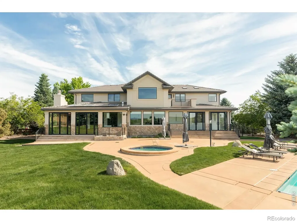 8906 Little Raven Trail Longmont CO 80503