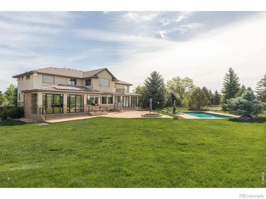 8906 Little Raven Trail Longmont CO 80503