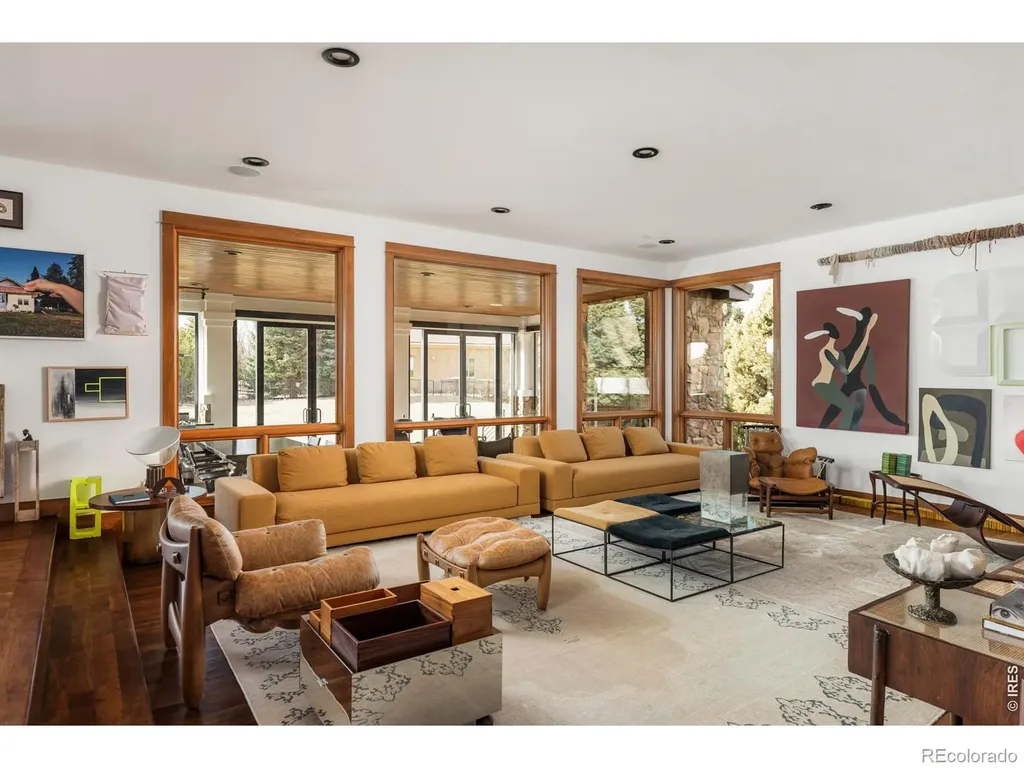 8906 Little Raven Trail Longmont CO 80503