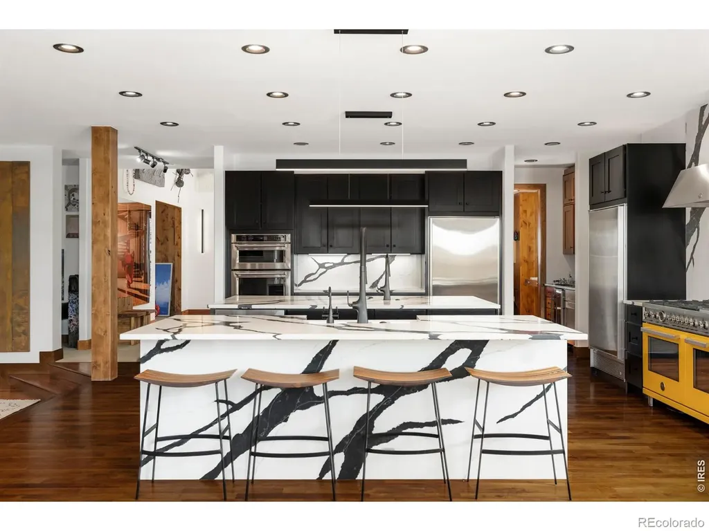 8906 Little Raven Trail Longmont CO 80503