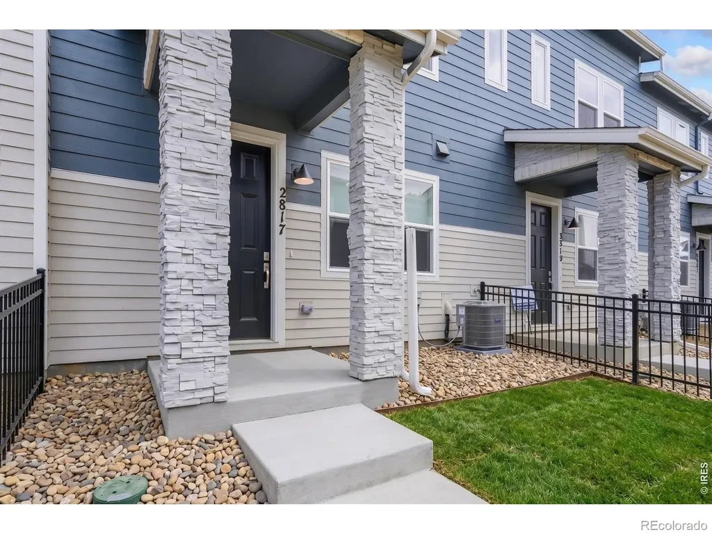2817 Bear Springs Circle Longmont CO 80503