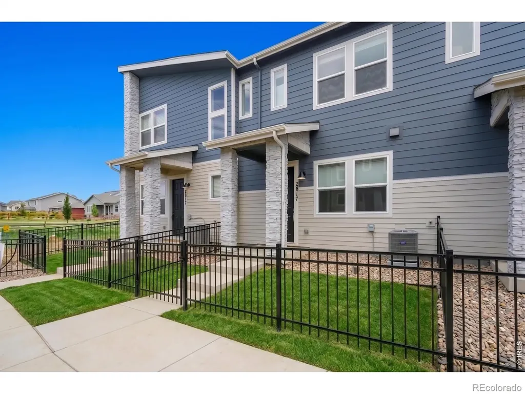 2817 Bear Springs Circle Longmont CO 80503
