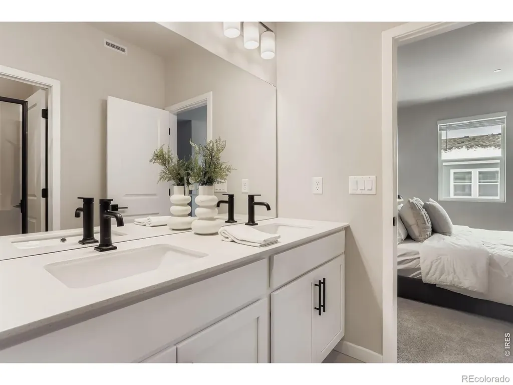 2817 Bear Springs Circle Longmont CO 80503