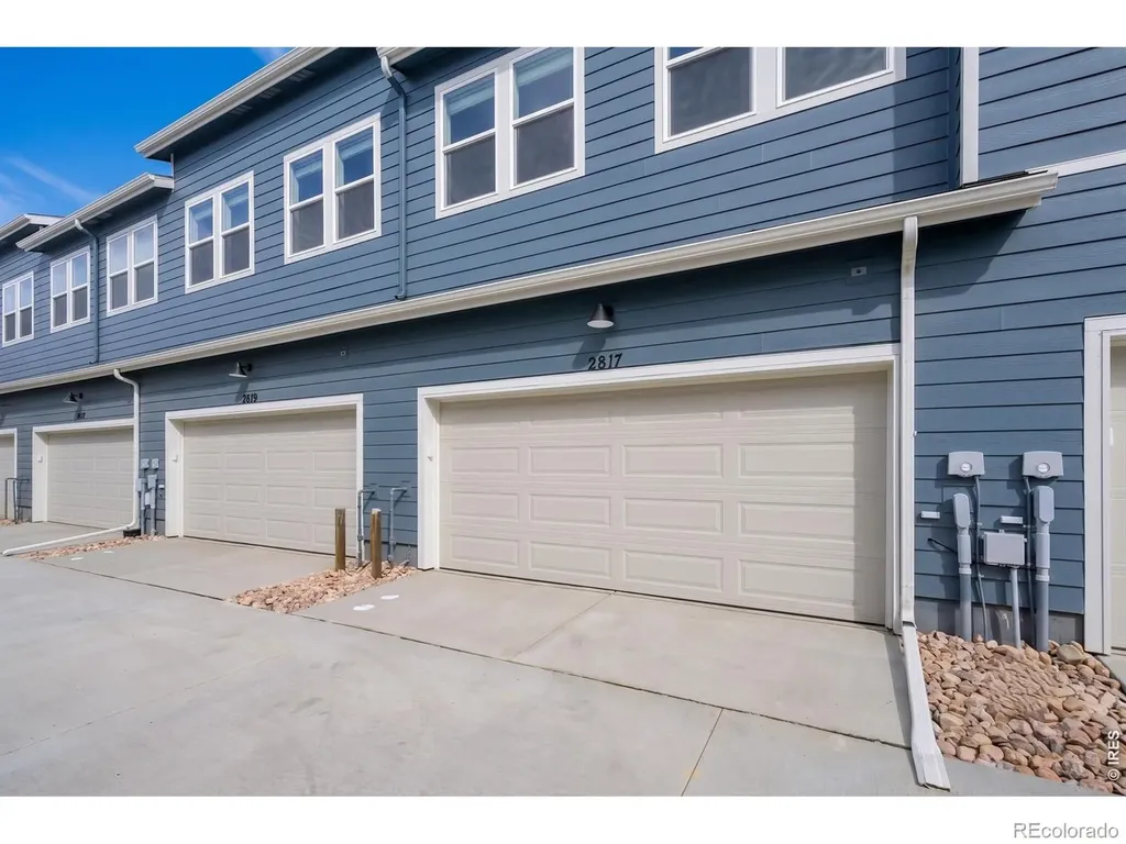 2817 Bear Springs Circle Longmont CO 80503