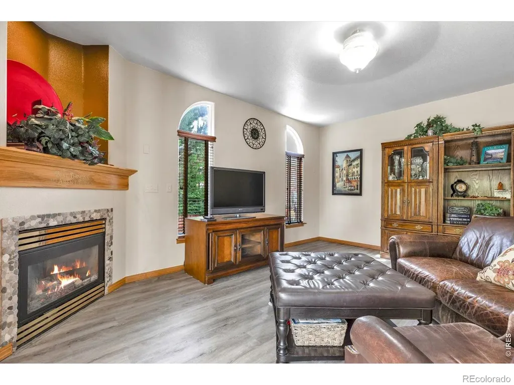 2607 Falcon Drive Longmont CO 80503