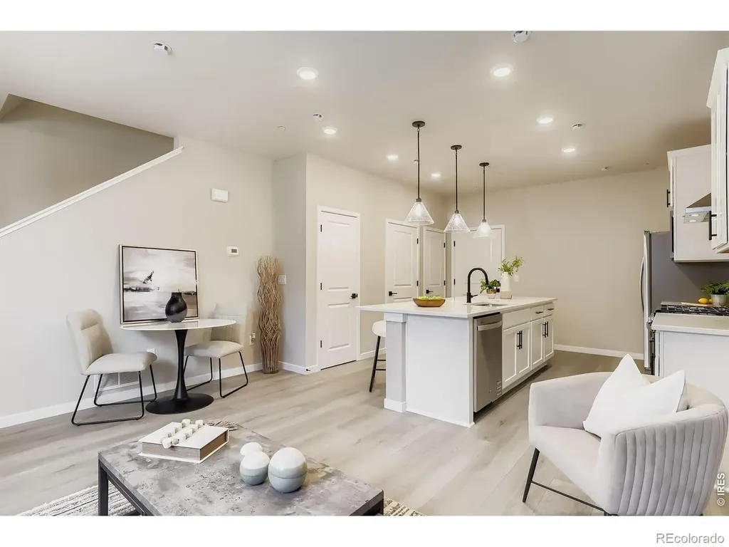 2819 Bear Springs Circle Longmont CO 80503