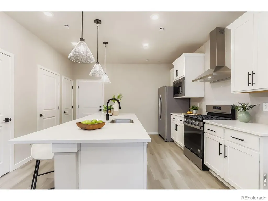 2819 Bear Springs Circle Longmont CO 80503