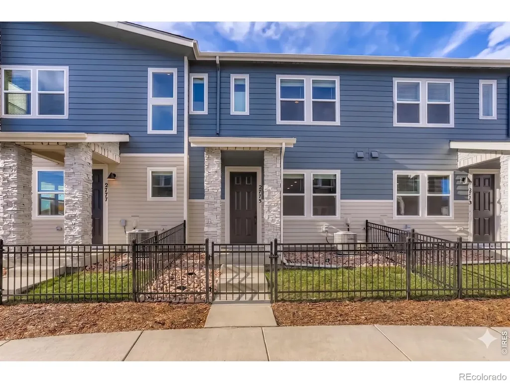 2819 Bear Springs Circle Longmont CO 80503