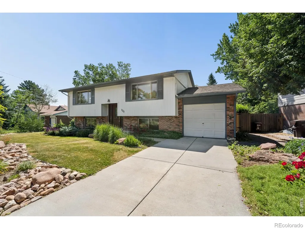 727 Ithaca Drive Boulder CO 80305