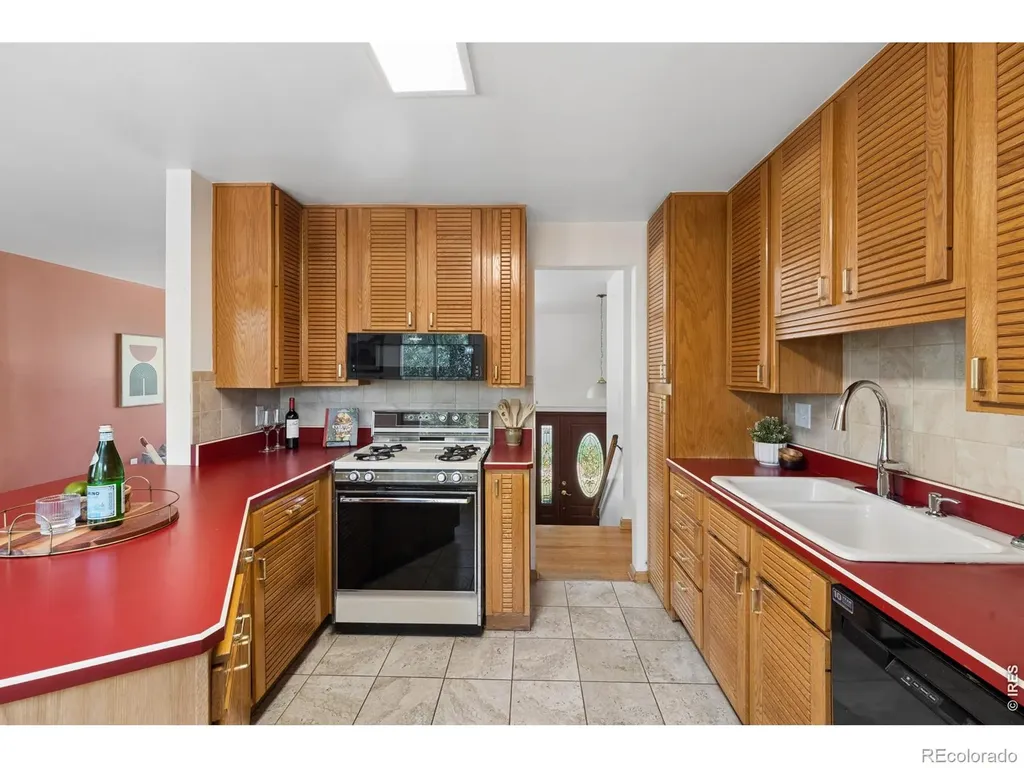 727 Ithaca Drive Boulder CO 80305