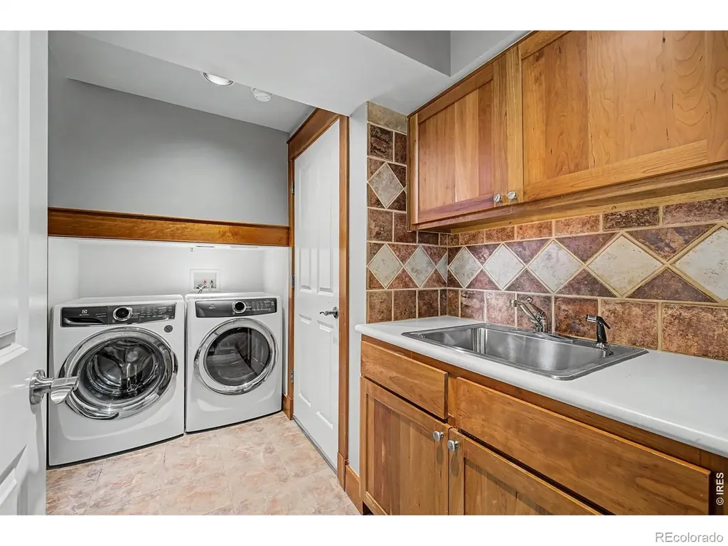 610 Streamside Lane Boulder CO 80302