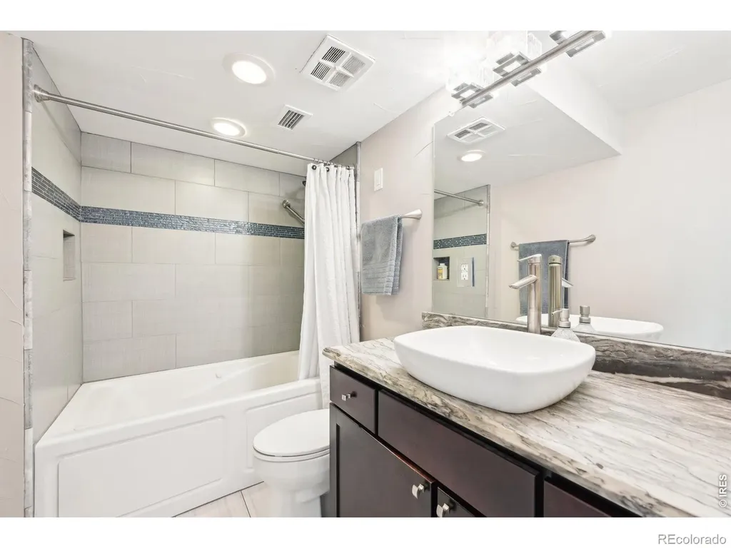 2 Adams Street Denver CO 80206
