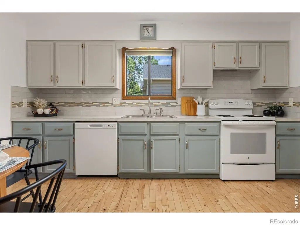 417 Westview Court Longmont CO 80504
