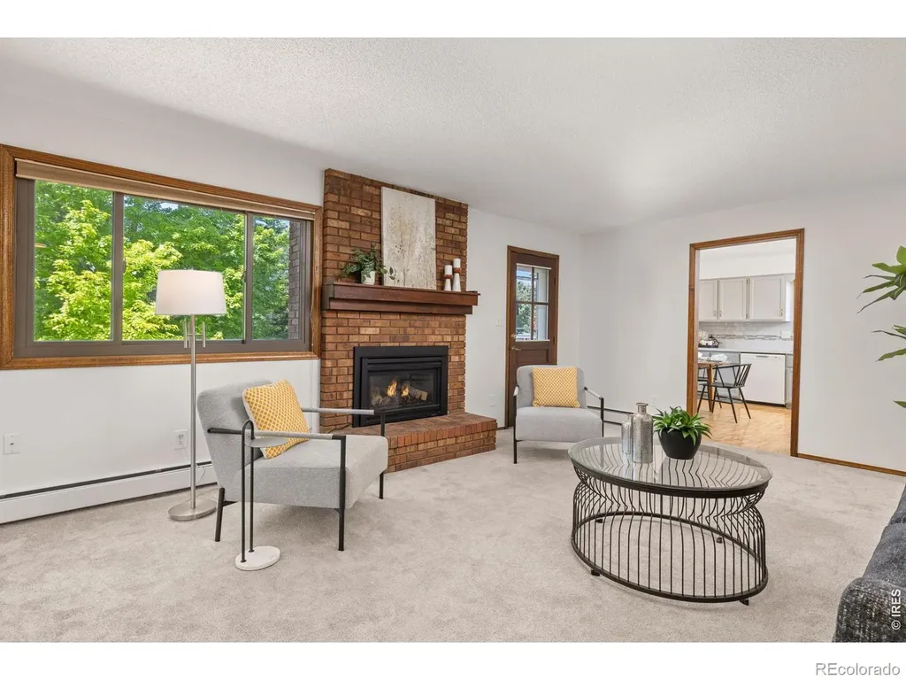 417 Westview Court Longmont CO 80504