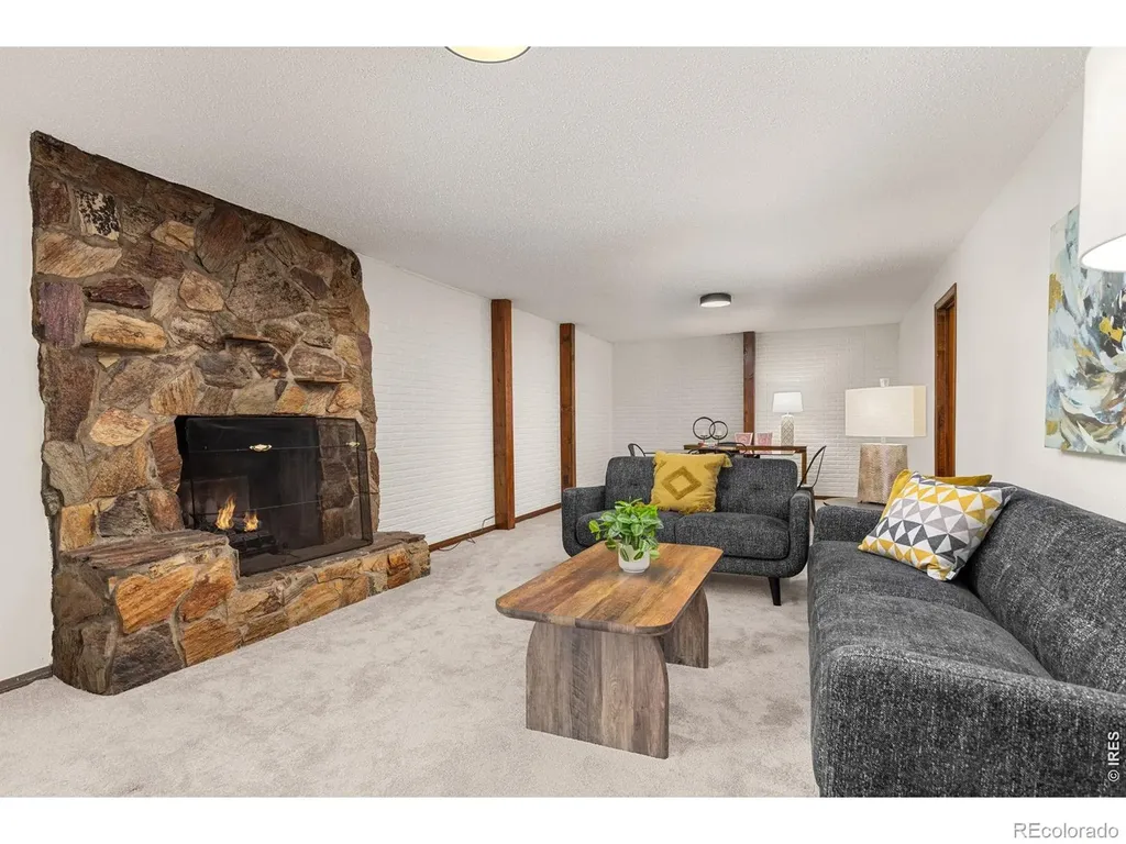 417 Westview Court Longmont CO 80504