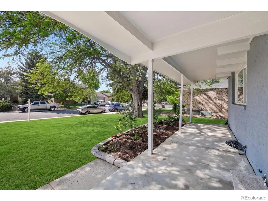 1636 S Vivian Street Longmont CO 80501