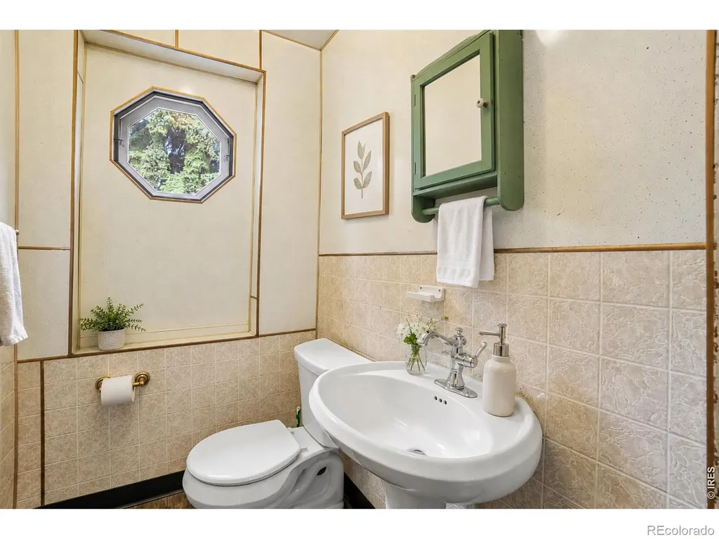 837 N Jefferson Avenue Loveland CO 80537