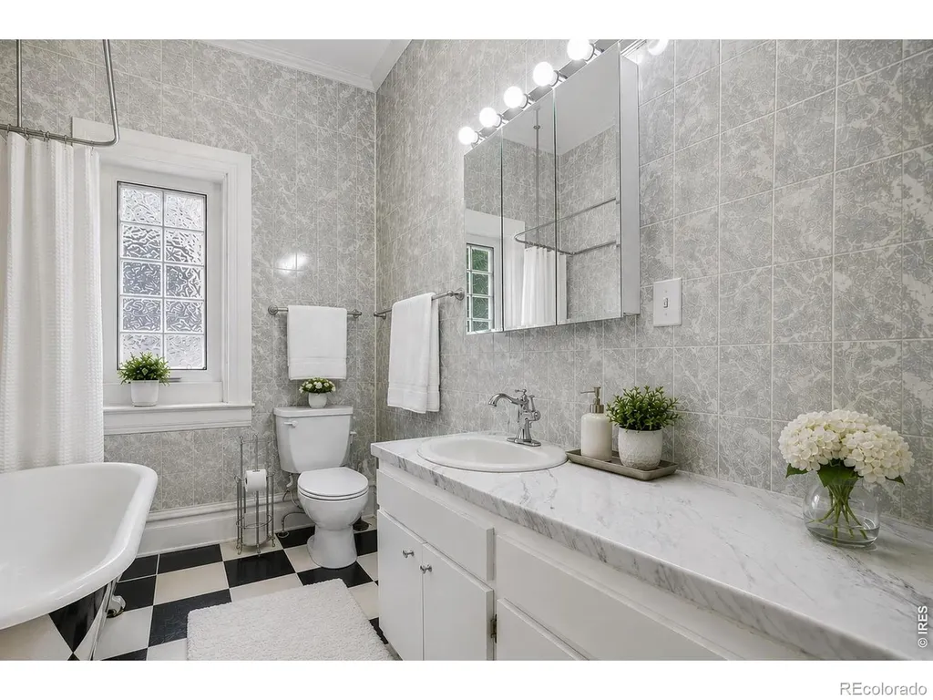 837 N Jefferson Avenue Loveland CO 80537