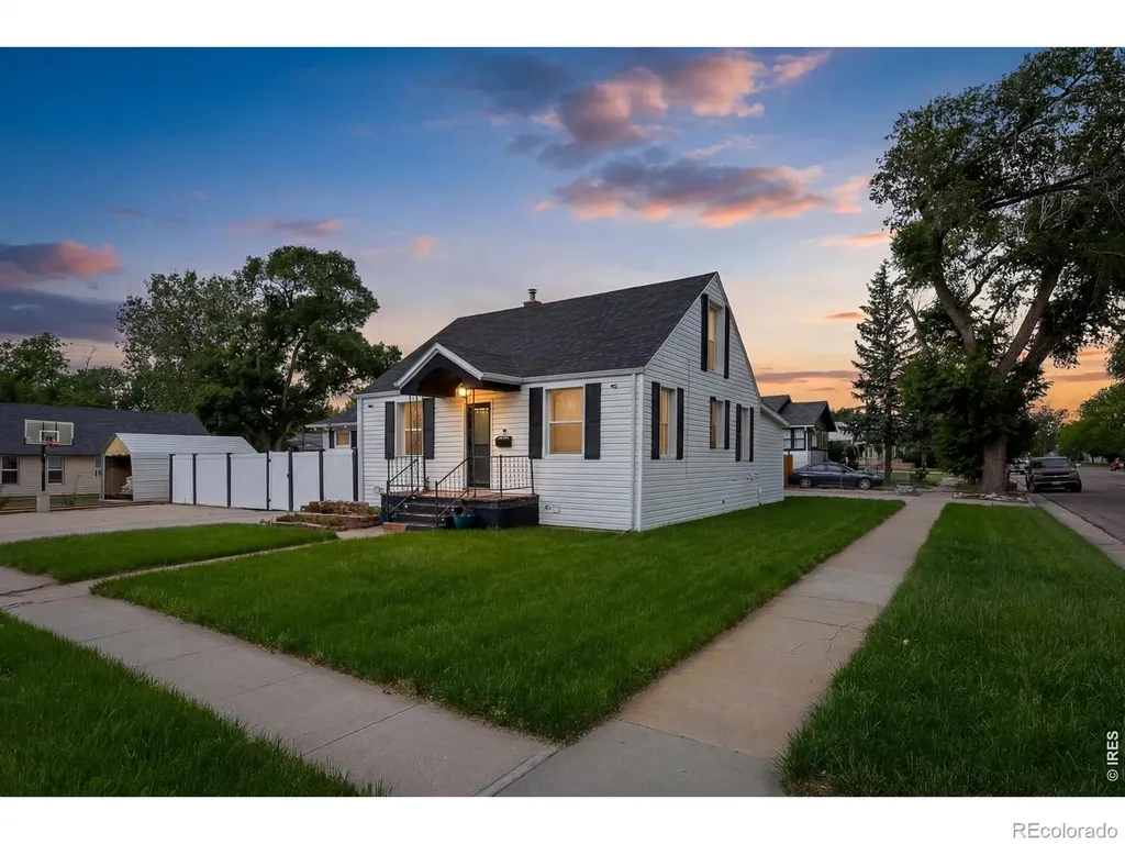 802 S 6th Avenue Sterling CO 80751