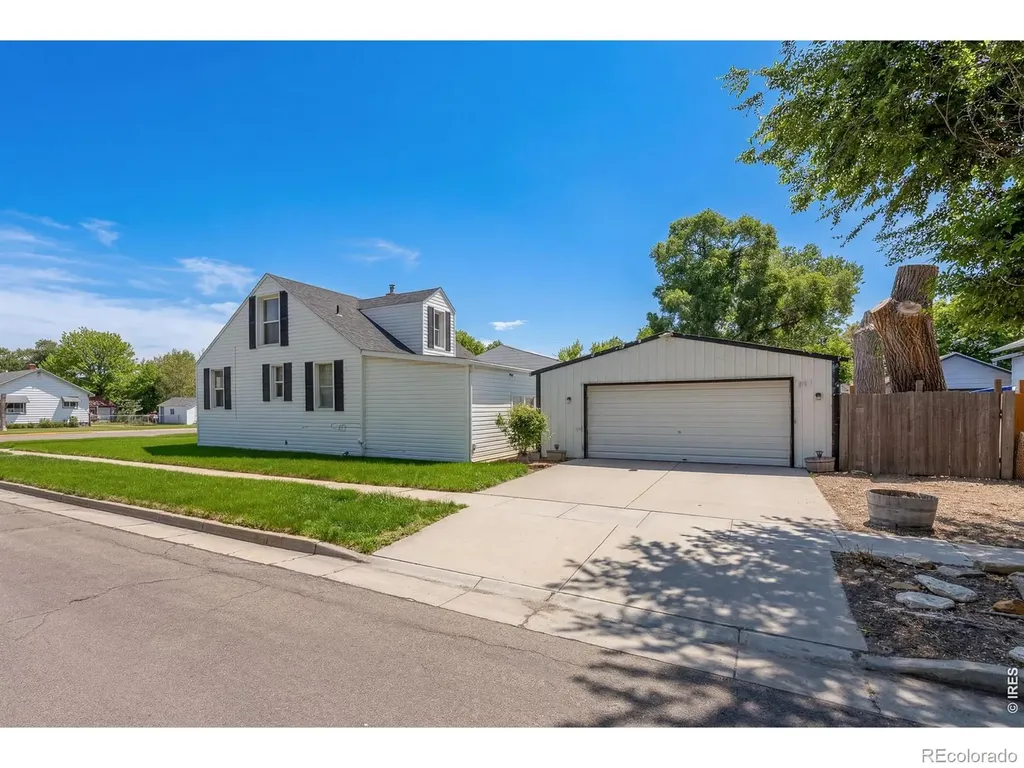 802 S 6th Avenue Sterling CO 80751