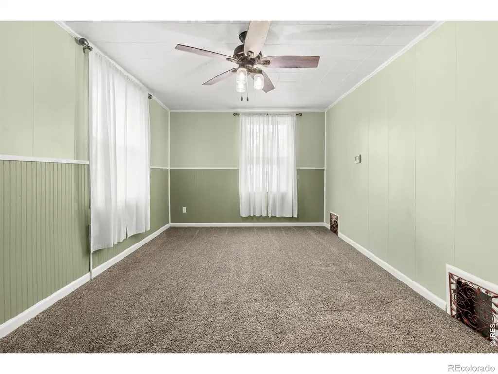 802 S 6th Avenue Sterling CO 80751