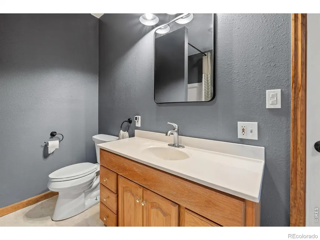 802 S 6th Avenue Sterling CO 80751