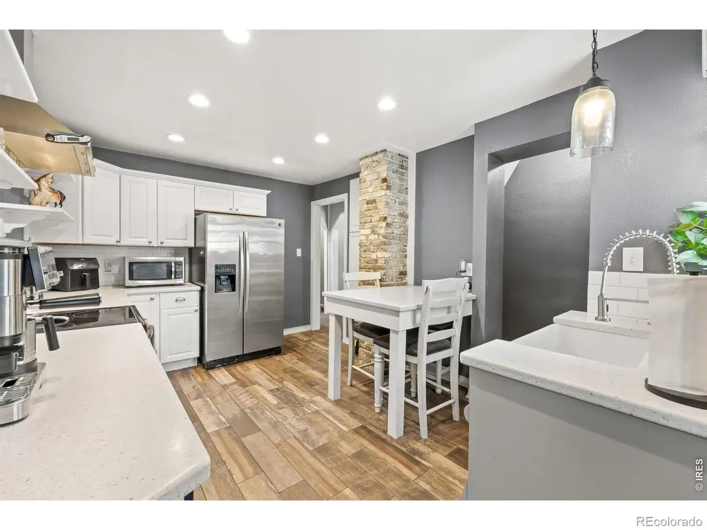 802 S 6th Avenue Sterling CO 80751