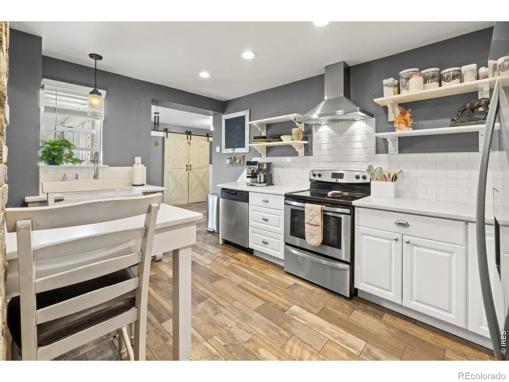 802 S 6th Avenue Sterling CO 80751