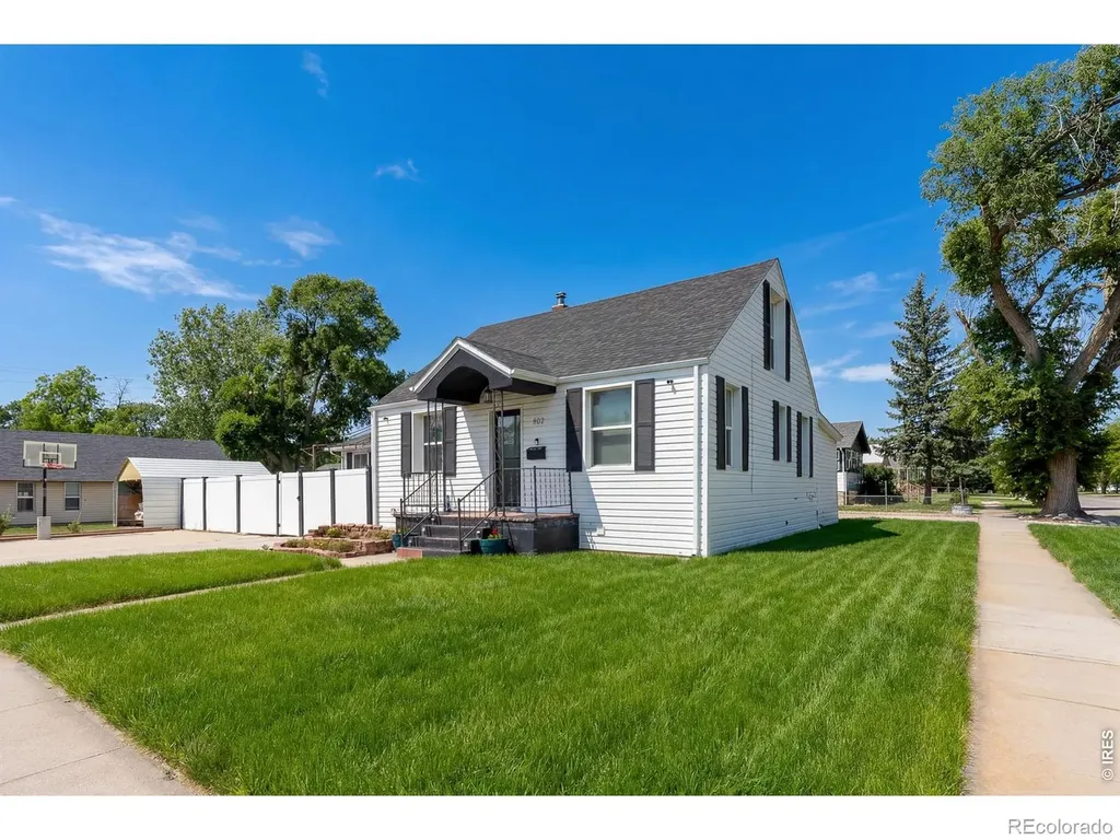 802 S 6th Avenue Sterling CO 80751
