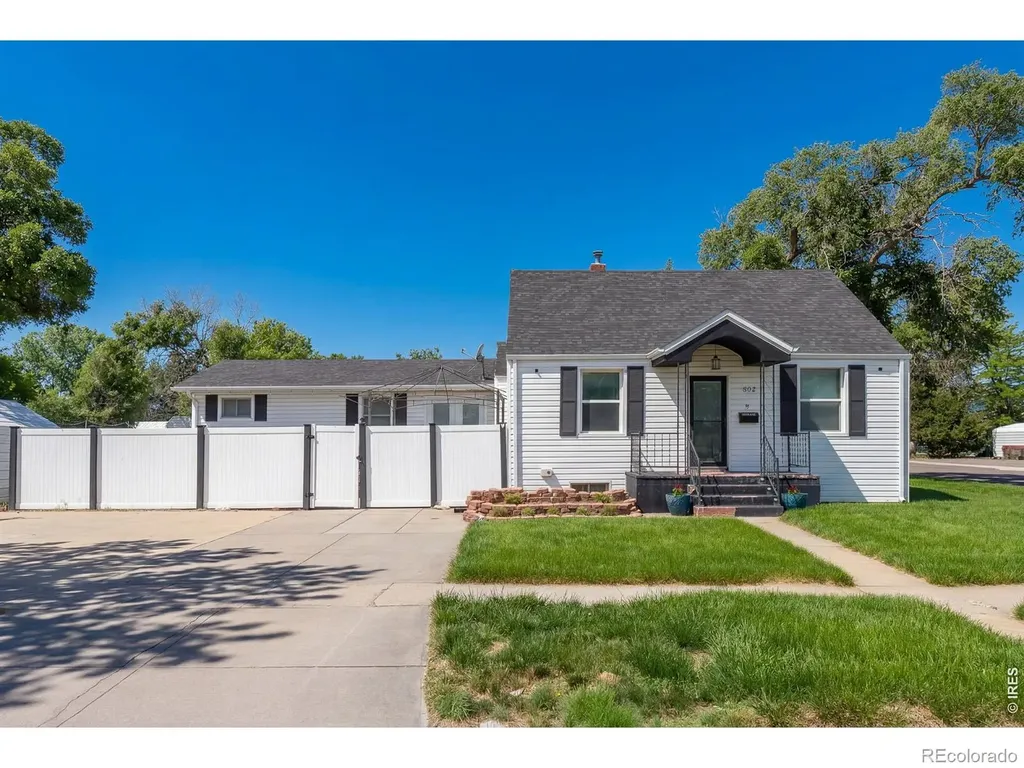 802 S 6th Avenue Sterling CO 80751