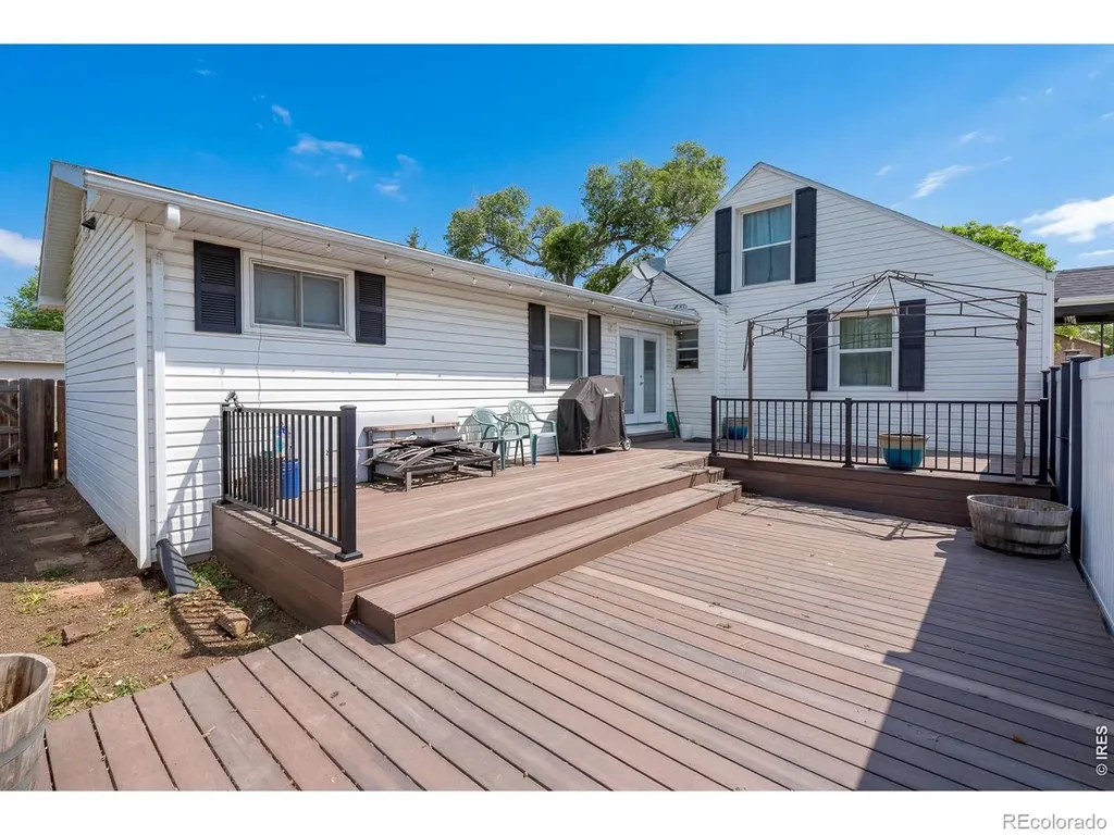 802 S 6th Avenue Sterling CO 80751