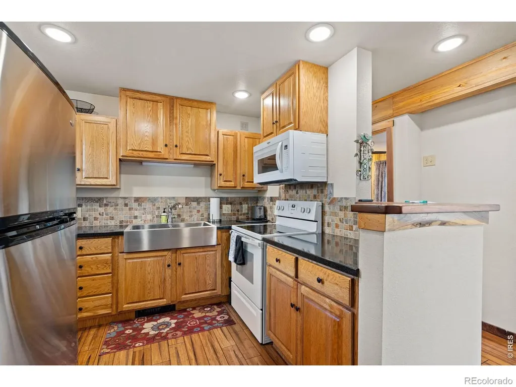225 Meadow Lane Bellvue CO 80512