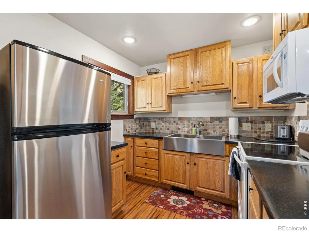 225 Meadow Lane Bellvue CO 80512