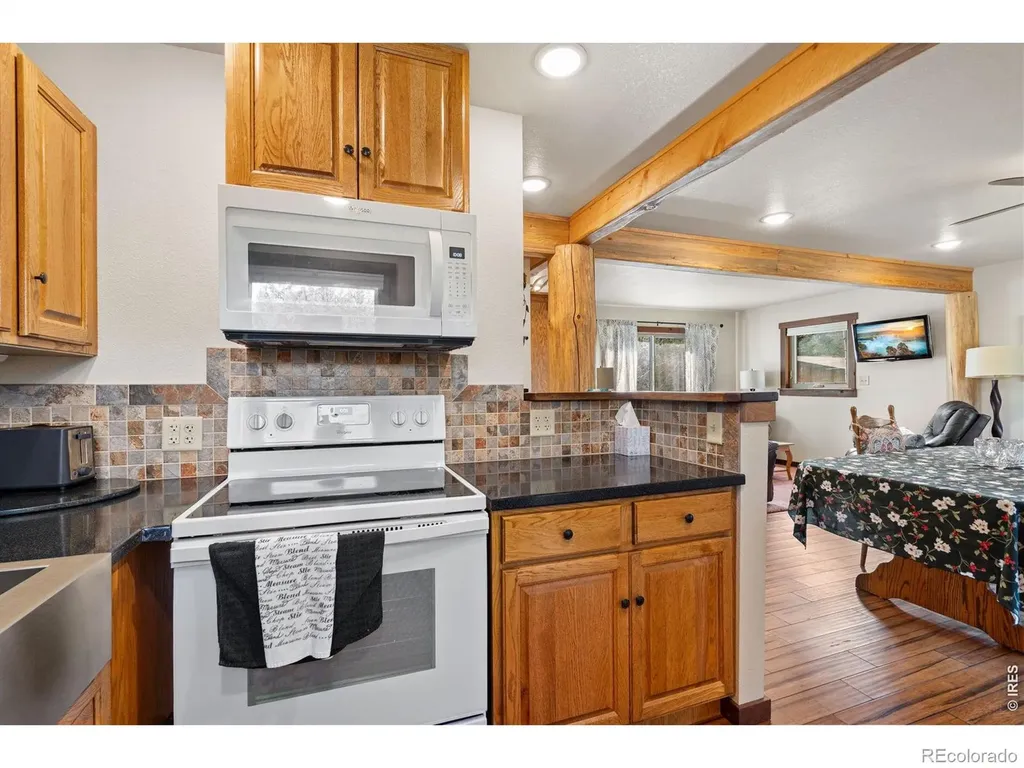 225 Meadow Lane Bellvue CO 80512
