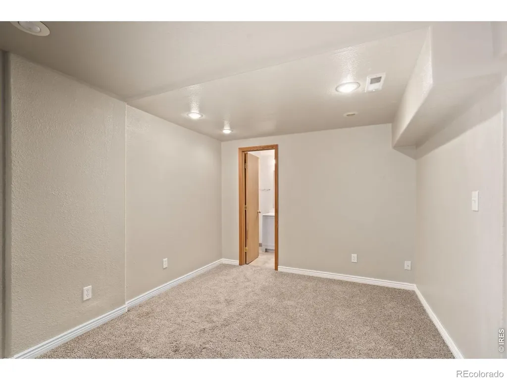 883 W 44th Street Loveland CO 80538