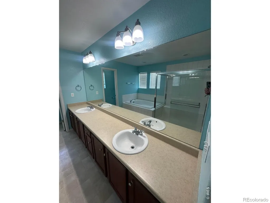 4698 Andes Way Denver CO 80249