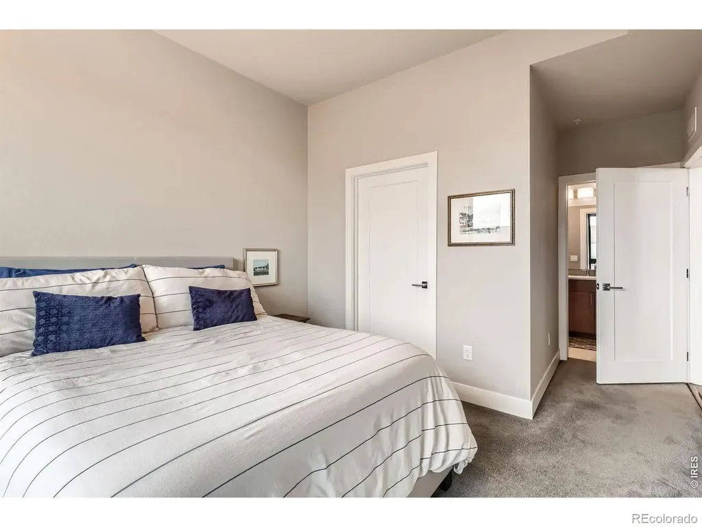 6618 E Lowry Boulevard Denver CO 80230