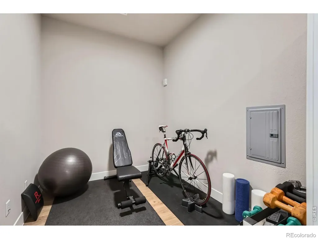 6618 E Lowry Boulevard Denver CO 80230